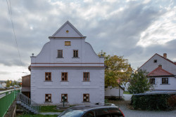 Čajovna v historickém domě v Blatné od studia DEBYT