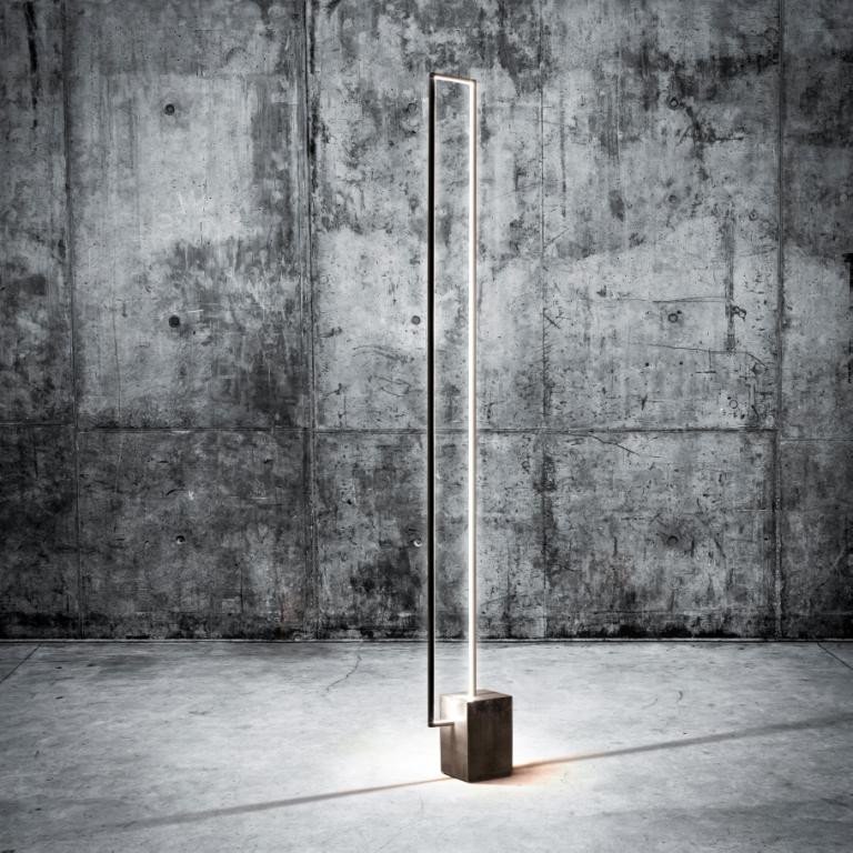 Cinier stojací lampa Mire, beton.Cinier - Mire Vertigo.