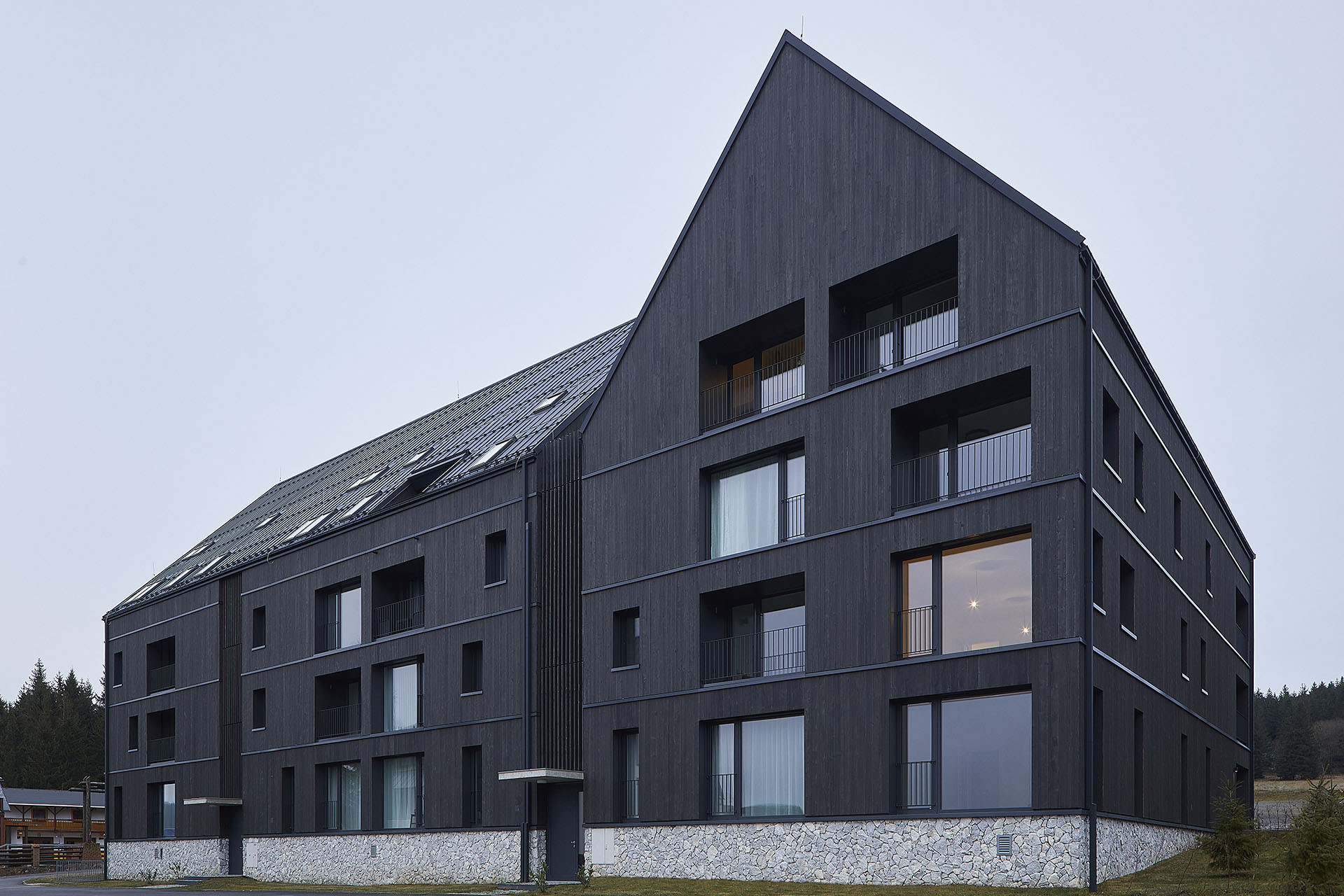 Bytový dům Krušec navržený studiem monom