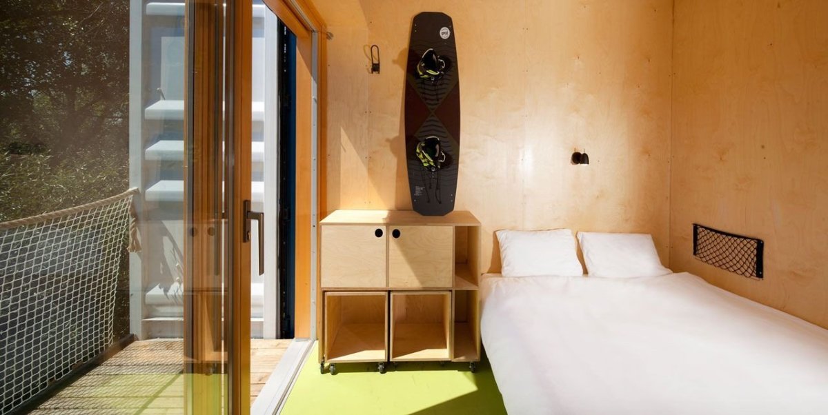 ARTIKUL architekti, ContainHotel - foto