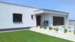 Stínící technika od společnosti LOMAX.