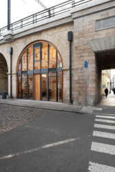 Oblouk číslo 36 pod Negrelliho viaduktem; CCEA MOBA, architektka Yvette Vašourková a architekt Igor Kovačevič