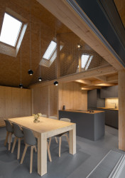 Obývací pokoj s jídelnou a kuchyní (Víkendový dům v Českém ráji, NEW HOW Architekti)