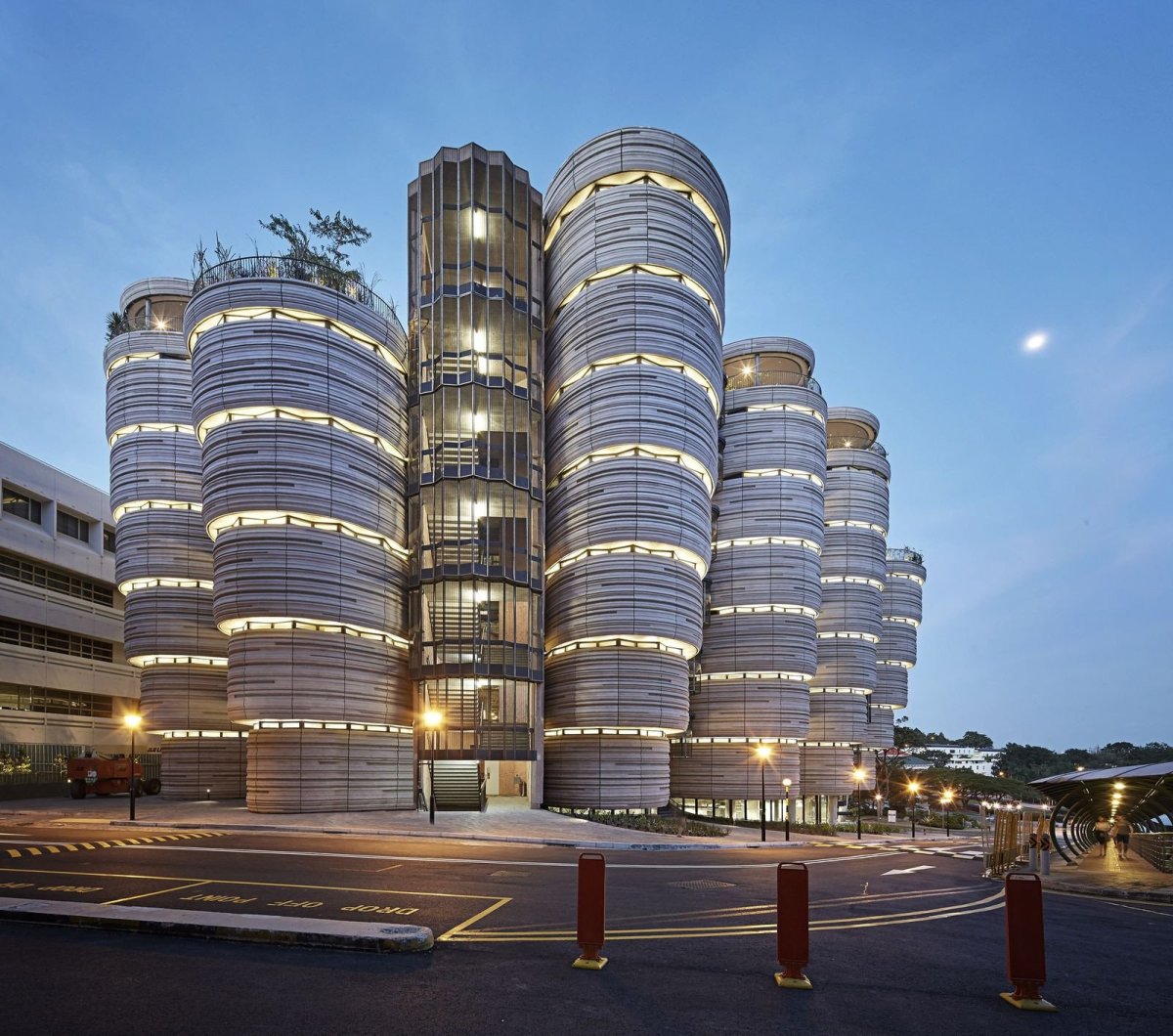 Kampusu Technologické univerzity Nanyang v Singapuru, Thomas Heatherwick