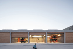 Zázemí technických služeb v Lysolajích