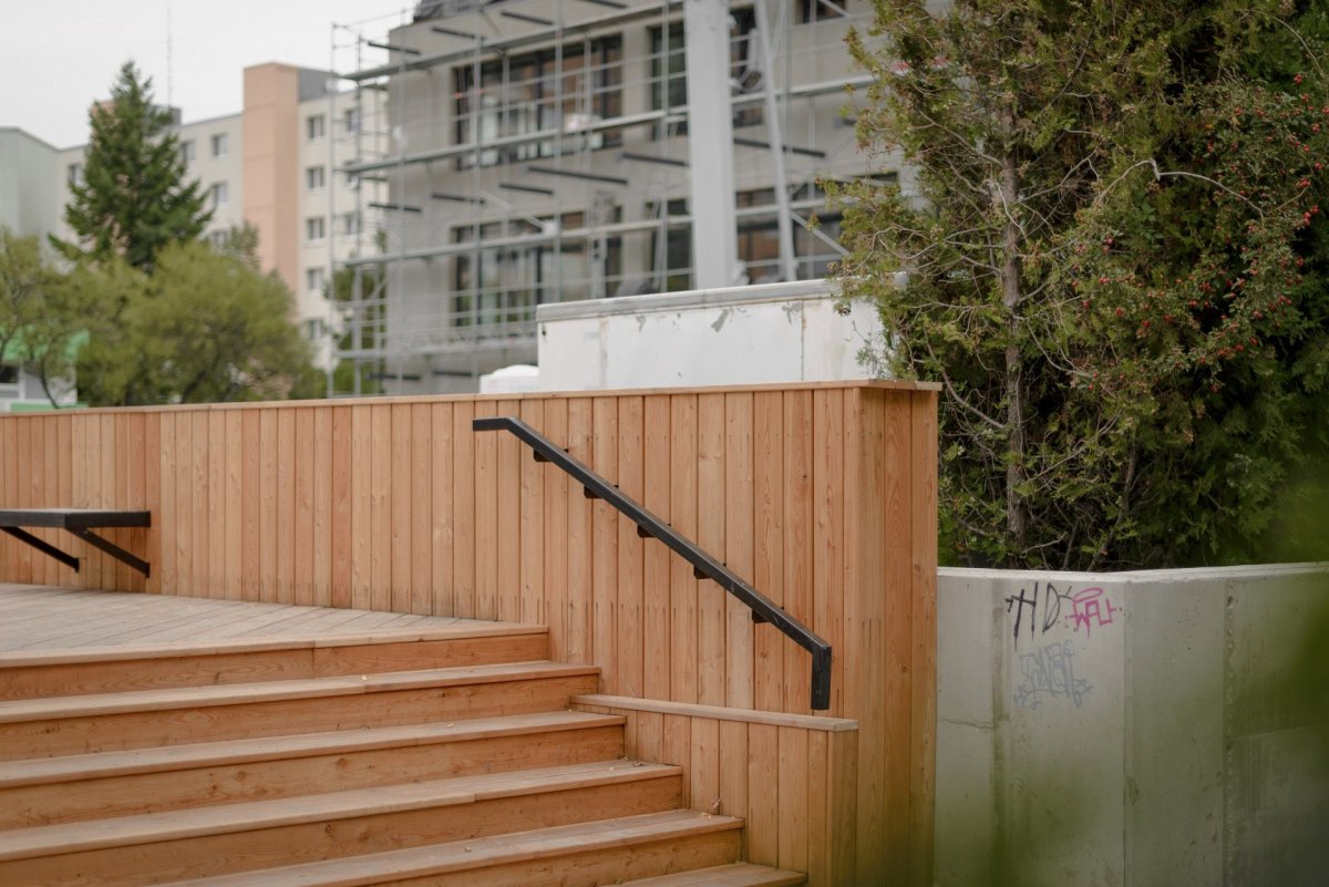 Zrenovované hřiště v Bratislavě od U/U Studia