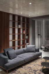 White Concrete Old House, I/O architects