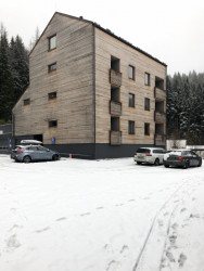 Apartmánové domy v Harrachově od studia Kvalitář