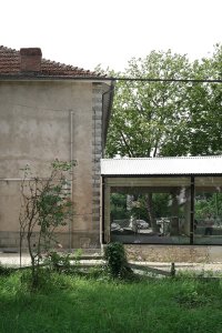Cenu Mies van der Rohe Award 2019 pro začínající architekty získalo studio BAST za přístavbu školní jídelny v Montbrun-Bocage