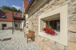 Rekonstrukce tvrze Krassa v Chroustné, David Pospíšil