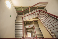 Ústřední telekomunikační budova, František Cubr, Josef Hrubý, Zdeněk Pokorný, František Štráchal, Vladimír Oulík, 1969-1979. Foto: Tomáš Rubín, zdroj: Architektura 489