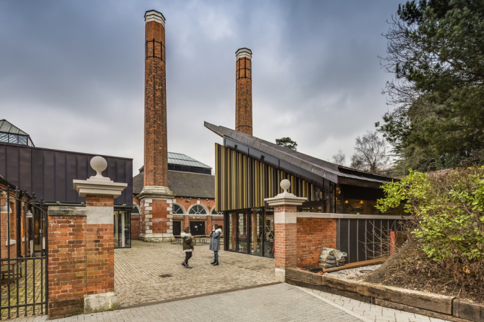 Kavárna Londýnské univerzity v bývalé kotelně, Cartwright Pickard