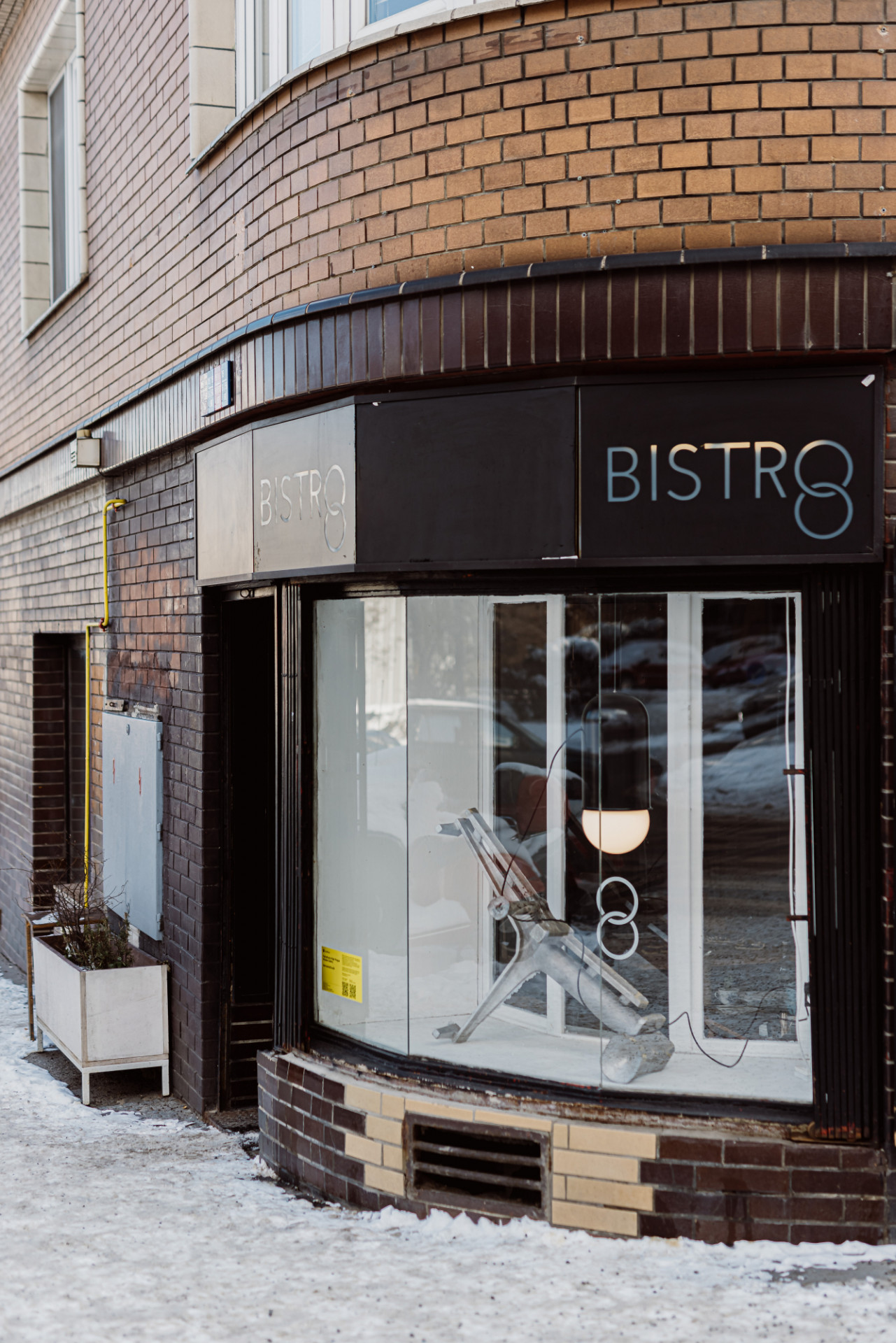 Herrmann & Coufal, kavárna Bistro 8 Vinohrady