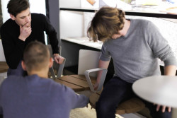 Společnost mmcité a belgické studio Segers společně na Designbloku představí novou kolekci sedacího nábytku Morse