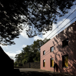 Pink House, Mezzo Atelier