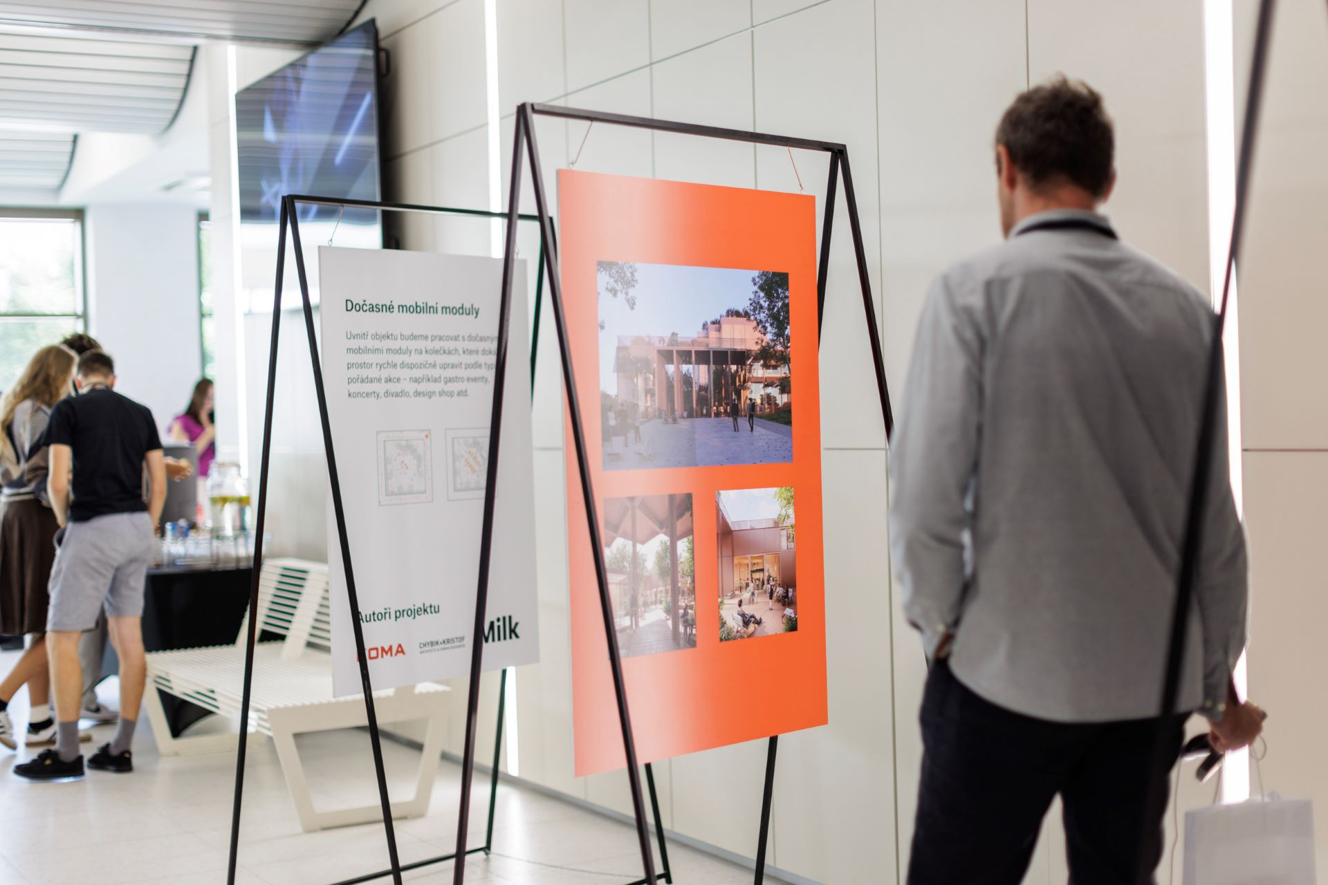 Během konference si bylo možné prohlédnout koncept budoucího multikulturního centra s názvem Nový Čech, které chystá KOMA MODULAR ve Zlíně.