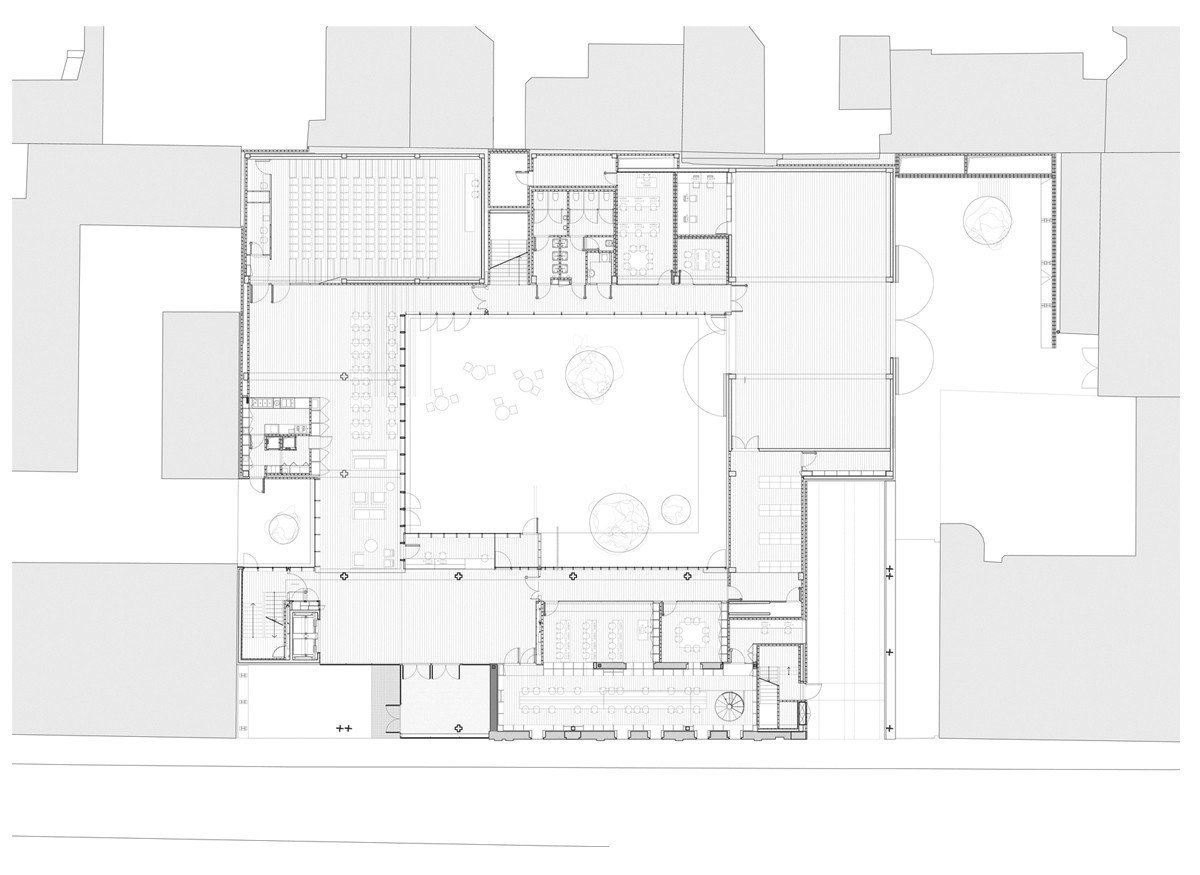 Fakulta rozhlasové a televizní tvorby Slezské univerzity v Katovicích, BAAS Arquitectura + Grupa 5 Architekci + Małeccy Biuro Projektowe, půdorys přízemí