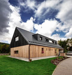 Harazim Karel Architektura - RD Borová Lada: Architekt nechtěl jen slepě opakovat klasické šumavské chalupy