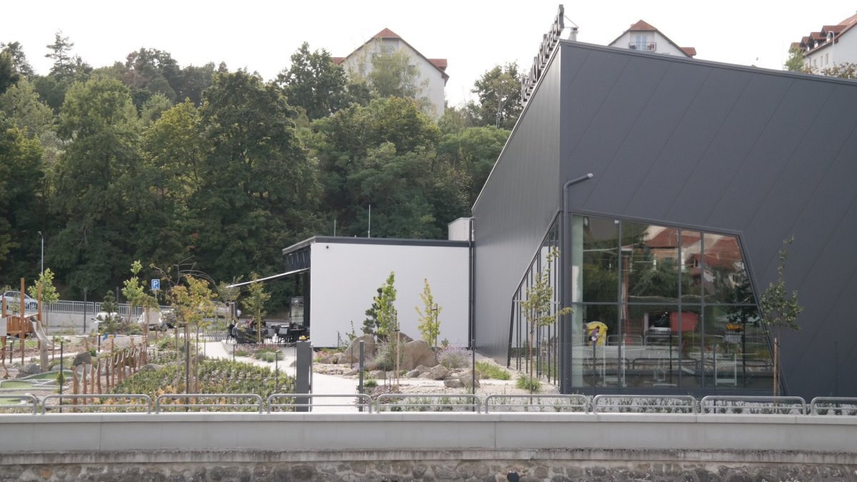 Studio Free Architects zrealizovalo v areálu bývalého brownfieldu ve Velkém Meziříčí fitness a wellness centrum Beauty&Beast.