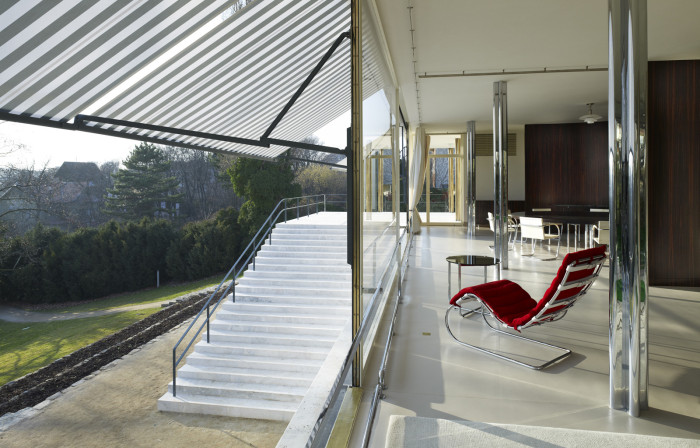 Vila Tugendhat v Brně ve svém technickém podlaží hostí zdarma přístupnou výstavu skvostů české architektonické moderny.