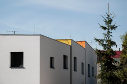 ateliér POVĚTROŇ, Řadové domy Fričova – foto