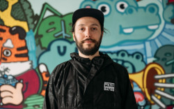 Bulharský umělec Aleksi Ivanov