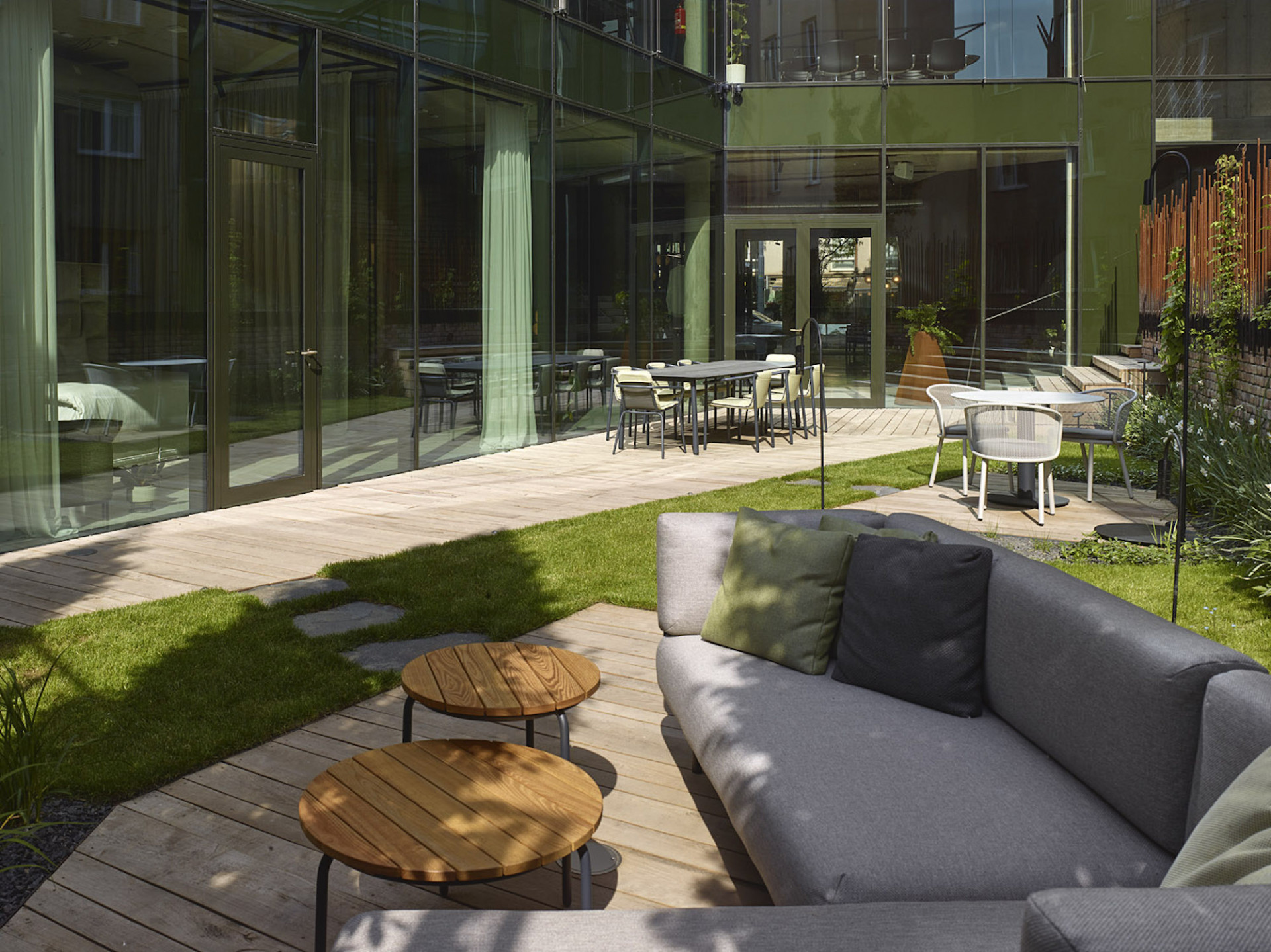 Komunardů XXXV, FIALA+NEMEC/ Stanislav Fiala