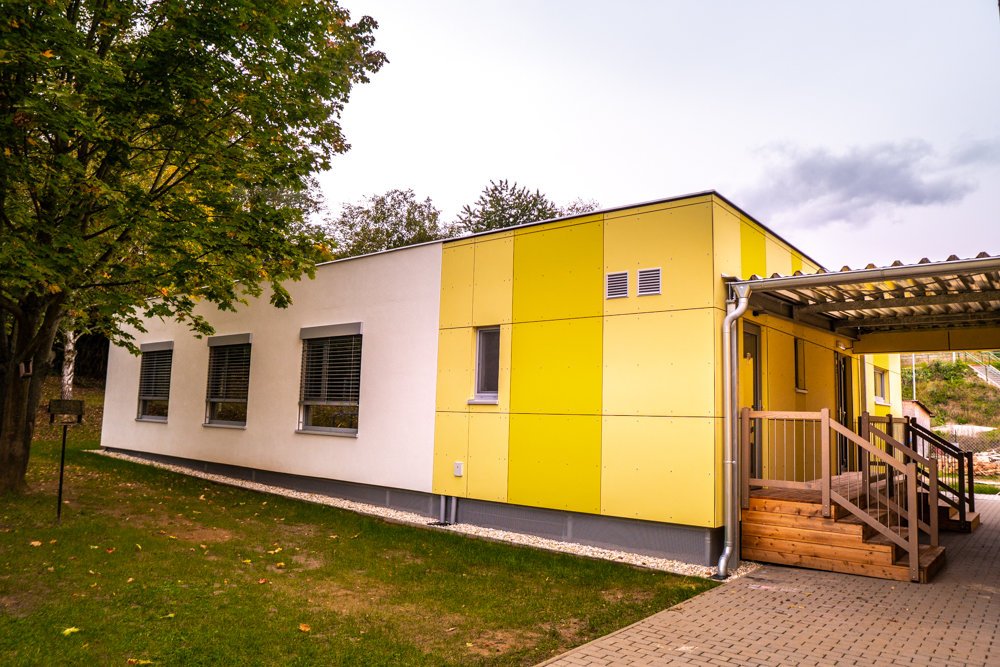 Veřejné stavby založené na vrutech - Základní a mateřská škola Střelice
