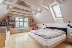 Chata v Jizerských horách od architektky Kateřiny Margoldové