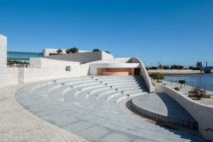 Champalimaud Centre for the Unknown v Lisabonu, Charles Correa Associates