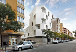 Ripolltizon, Social housing in Palma, foto