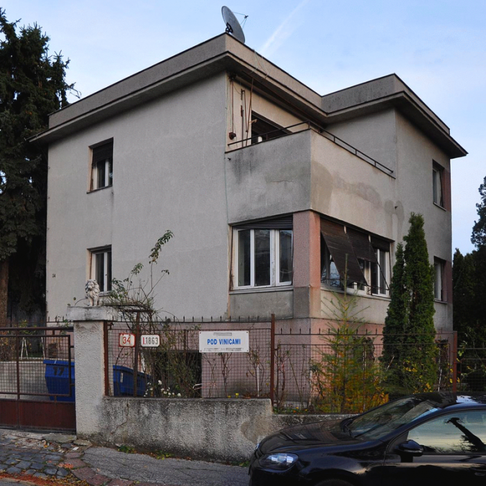 Stav vily před rekonstrukcí