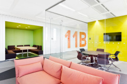 VRTIŠKA • ŽÁK, Interiéry společnosti Avast – foto