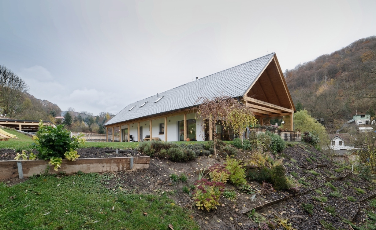 Rodinný dům Povrly od studia 3+1 architekti