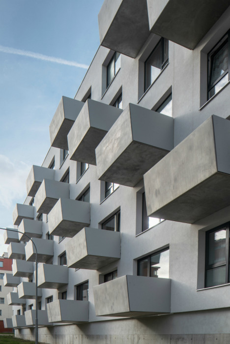 Bytový dům Na Sylvánu v Plzni, PRO-STORY