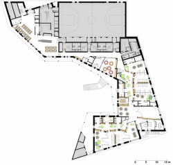 Škola a denní stacionář Kalasatama v Helsinkách, studio JKMM, půdorys 1.N.P.