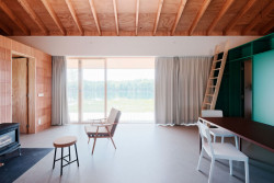 Dům u jezera, JRVKC, Vojka nad Dunajom, Foto