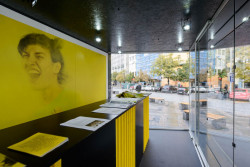 Informační centrum Designbloku ze CITY modulů na Václavském náměstí