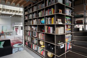Přestavba industriální budovy na rodinný dům v Gentu, NU architectuuratelier