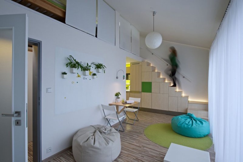 Mooza architecture, Interiér mezonetového bytu v Holešovicích - foto