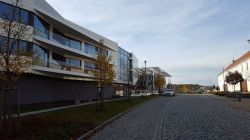 Dolní Břežany, ELI – foto