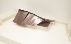 Atelier 8000 (Martin Krupauer, Jiří Střítecký), Mateřská škola v Dobříni, model - foto