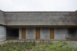 Čtyři křídla jsou situovaná kolem atria. (Åstrup Have, NORRØN Architects)