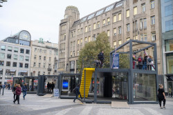 Schody času v Praze, KOMA MODULAR.