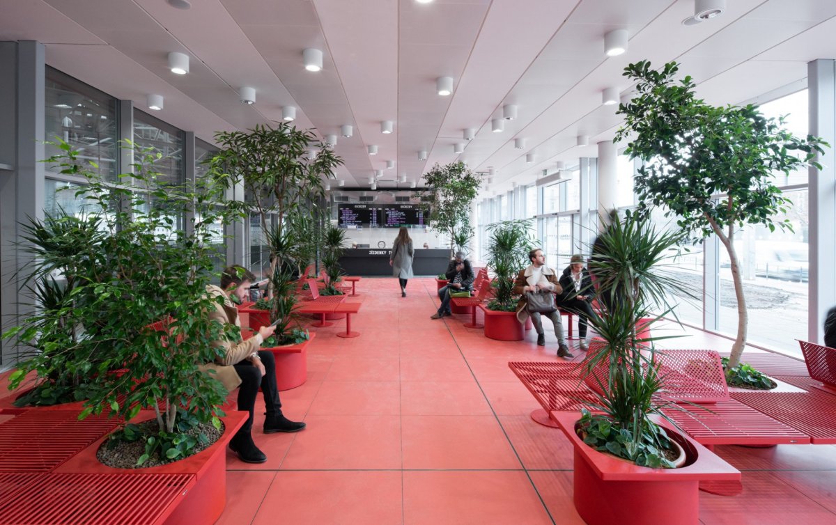 Ústřední autobusové nádraží Zvonařka, Chybik + Kristof