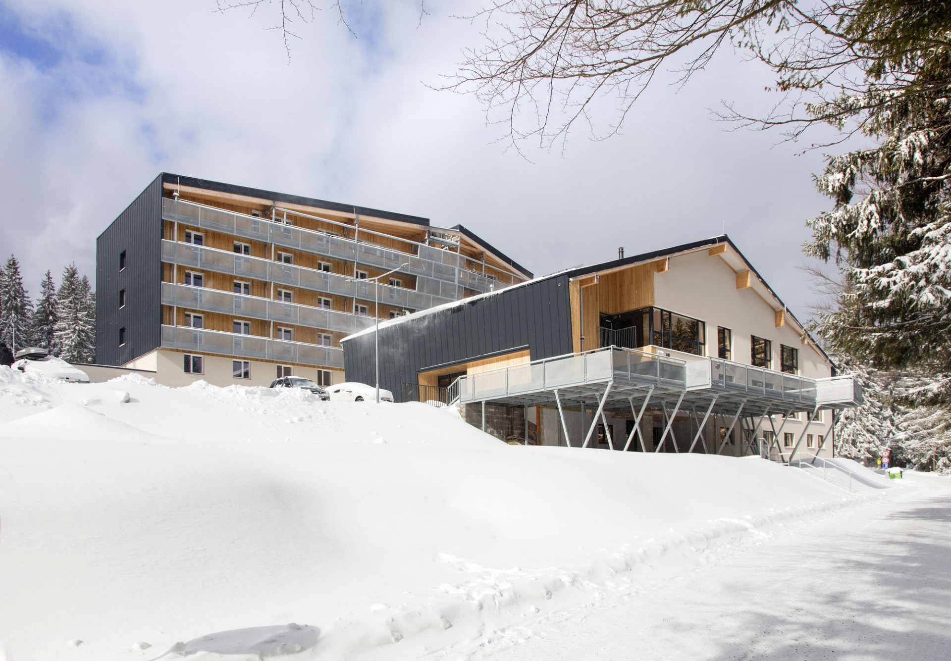 Nově zrekonstruovaný hotel Olympia Zadov. (foto: hotel Olympia, Viega)