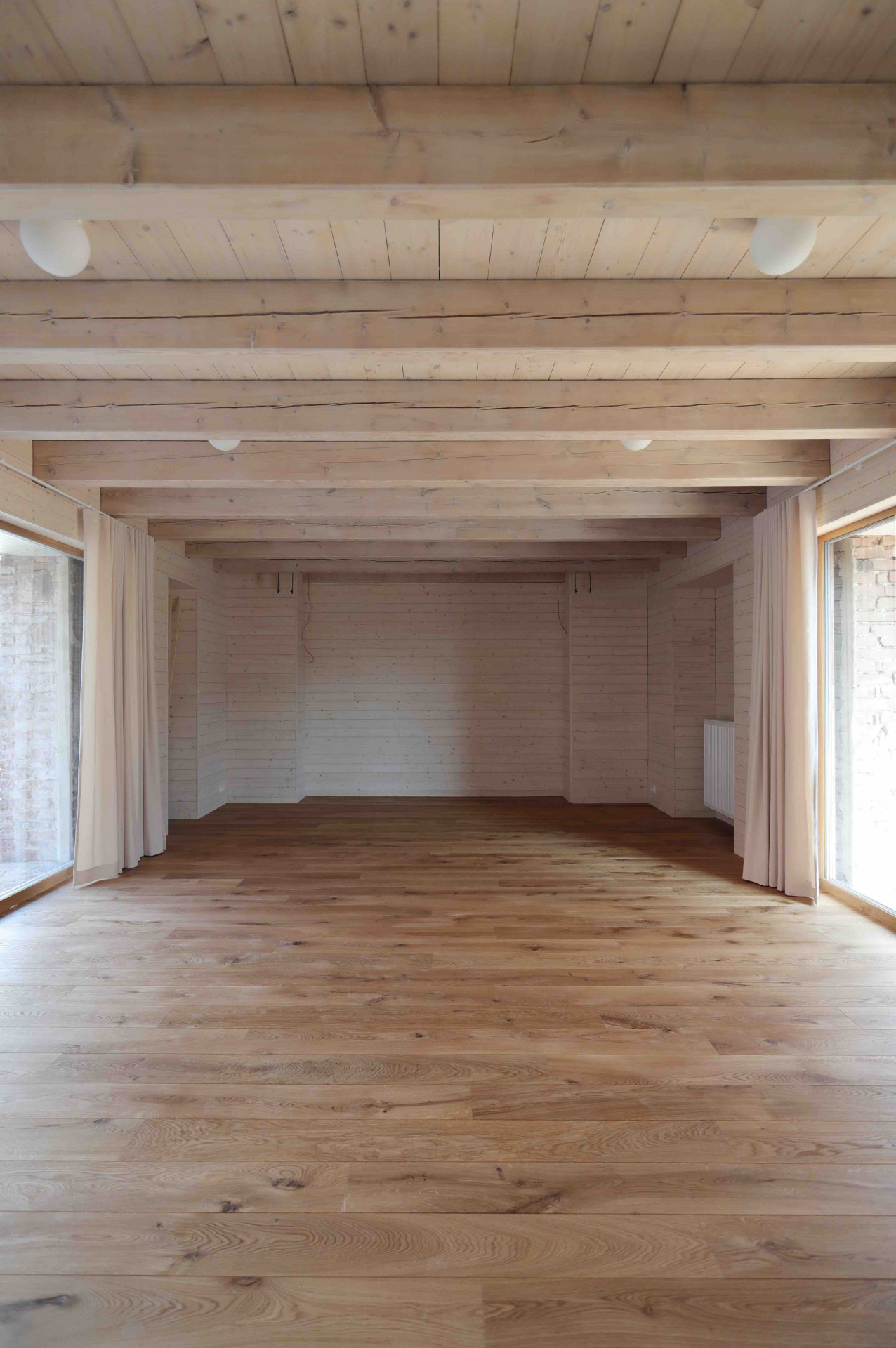 Rekonstrukce hospodářských stavení ve Skaličce od Daniely Hanouskové Boučkové ze studia 2x13