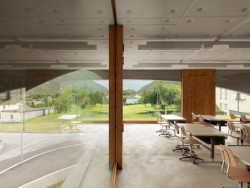 Raphael Zuber, školka se základní školou Grono