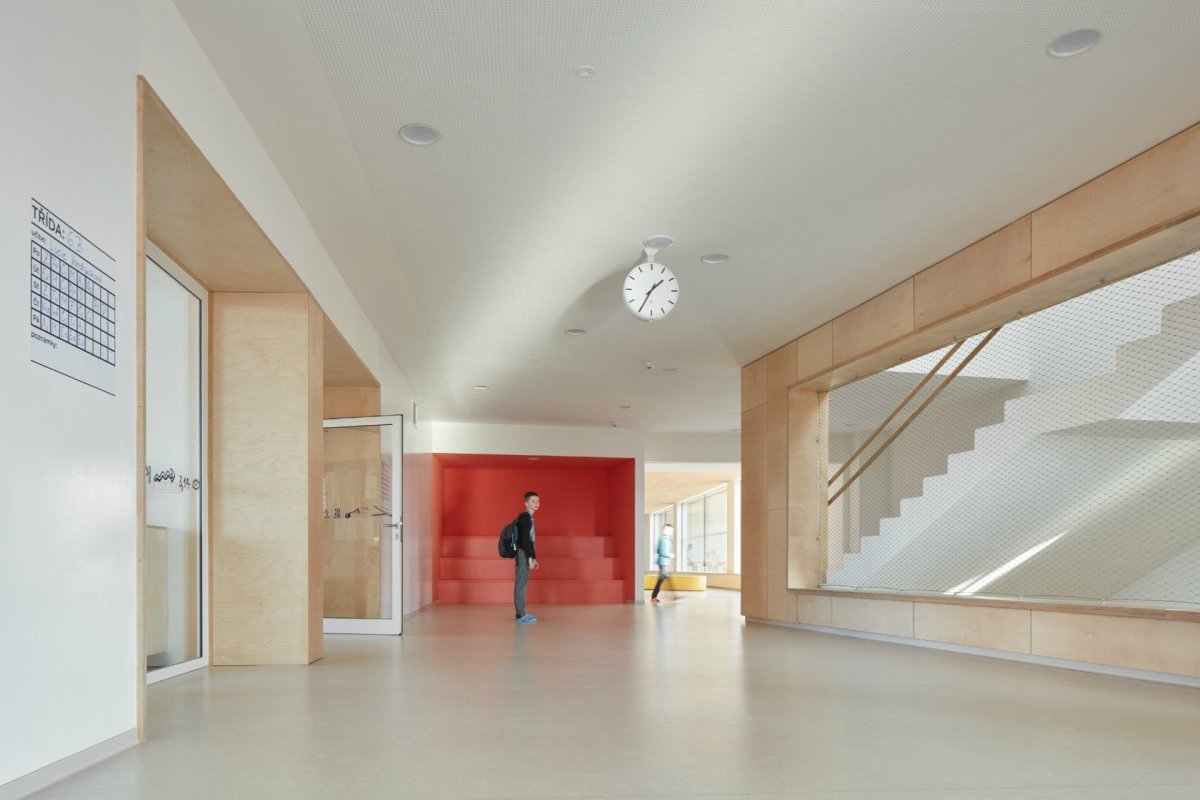 Základní škola Amos pro Psáry a Dolní Jirčany, SOA architekti