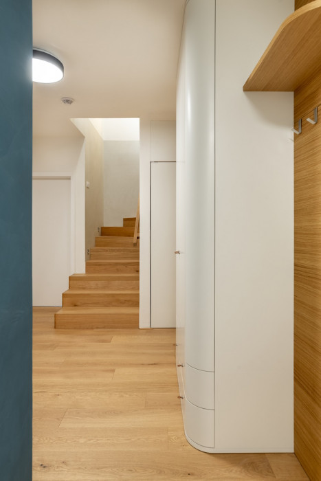 Interiér mezonetového bytu, studio AEIOU